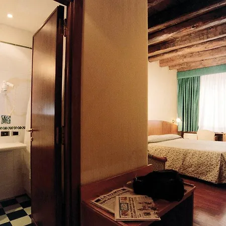 Corot Hotel Roma