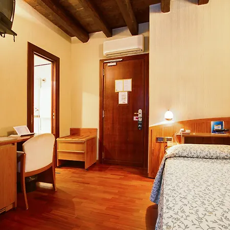 Hotel Corot Rzym