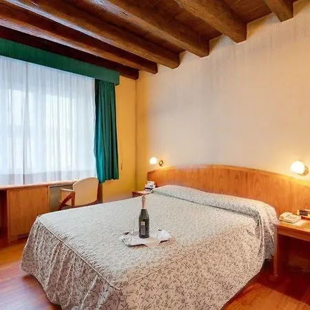Corot Hotel Rzym
