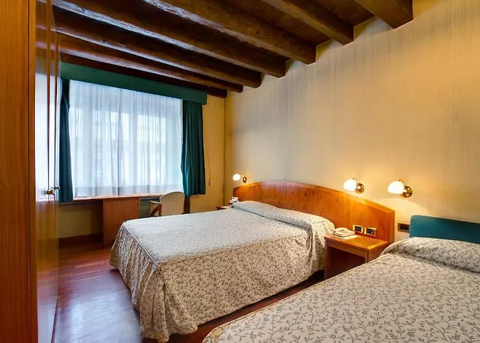 柯罗酒店 酒店 3*